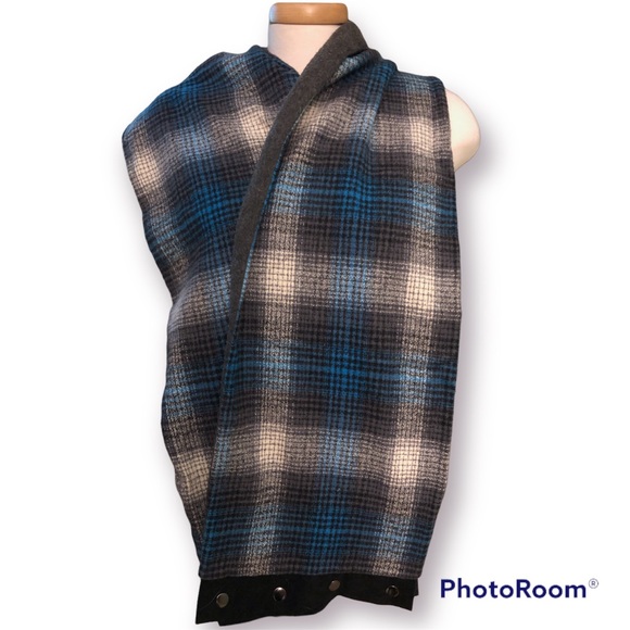 Plaid cowl snap scarf - Picture 2 of 4